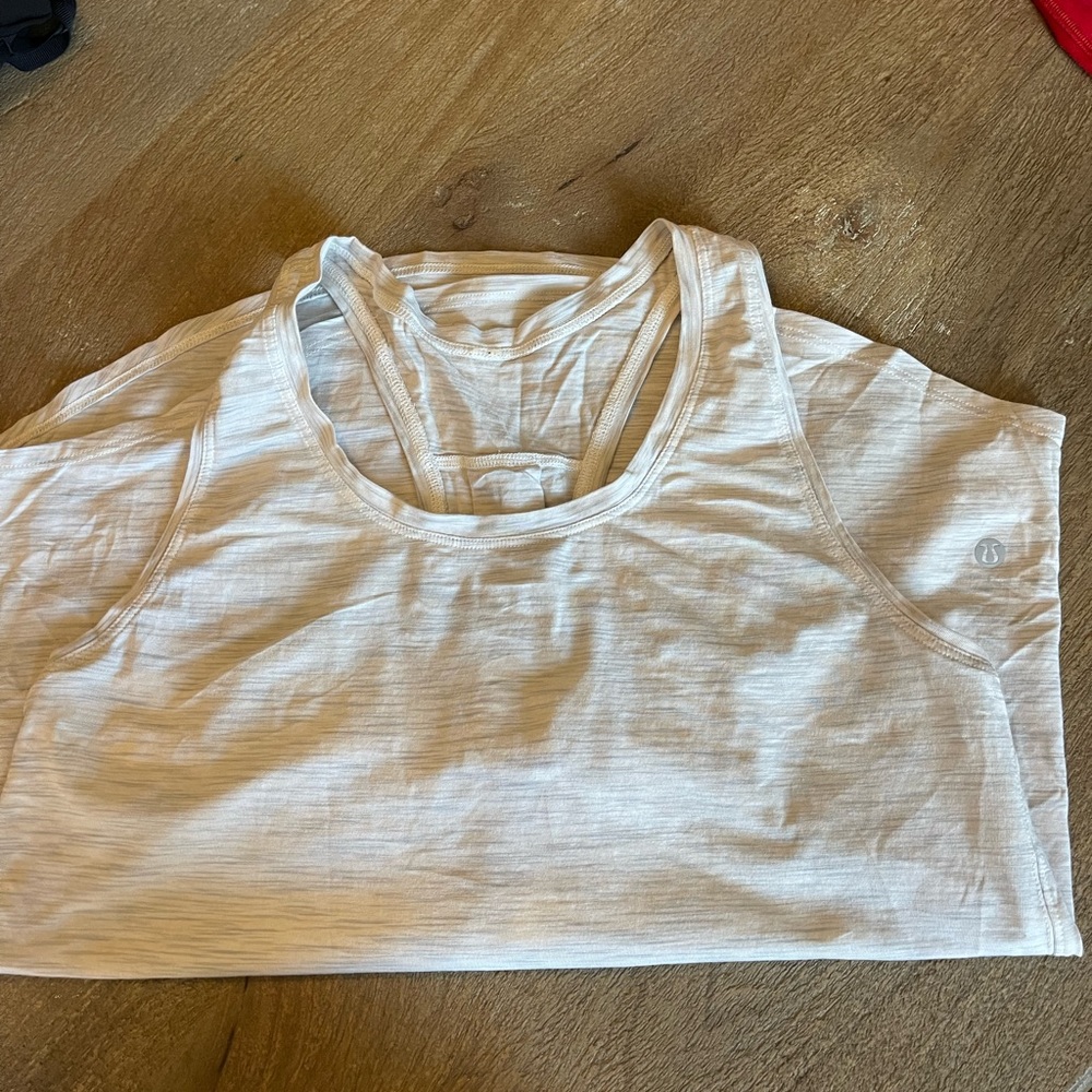 lululemon tank
